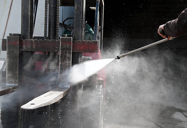 Best Concrete Surface Cleaning in Mahtomedi, MN